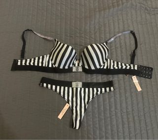 Victoria's Secret Reggiseno e Perizoma Righe