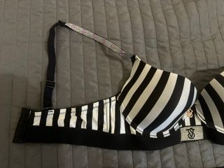 Victoria's Secret Reggiseno e Perizoma Righe