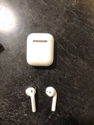 AirPods 2.ª Gen + Estuche Carga + Funda