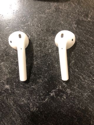 AirPods 2.ª Gen + Estuche Carga + Funda
