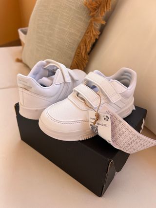 Adidas color blanco