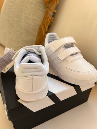 Adidas color blanco