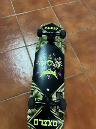 Skate Oxelo Negro y Amarillo