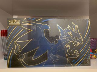 Caja Pokémon Mega-Charizard X EX