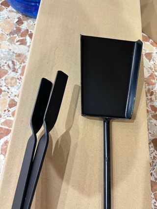 Tenazas y pala para chimenea