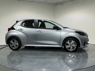Toyota Yaris 120H Active Plus