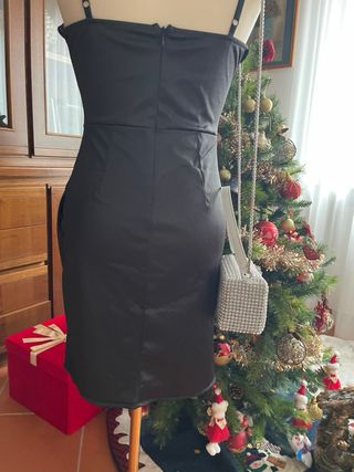 Vestito corto in raso nero