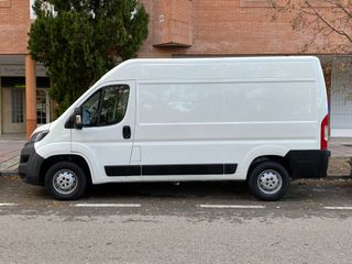 Peugeot Boxer 2020 L2H2 Unico dueño Iva deducible