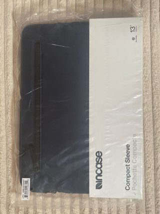 Funda Incase Compact Sleeve 13 Azul Marino