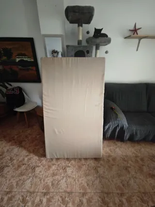 Materasso in schiuma a misura personalizzata, nuovo e non utilizzato