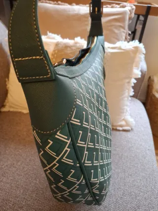 Bolso verde y blanco estampado