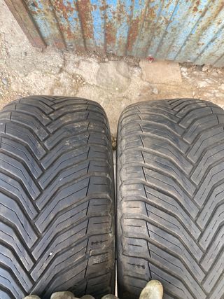 Neumáticos Michelin 215/45 R16