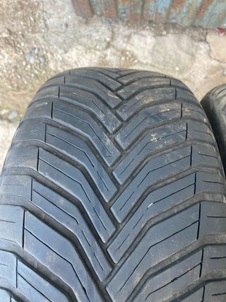 Neumáticos Michelin 215/45 R16