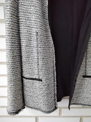 Chaqueta Zara Tweed Roja y Gris