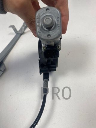 Elevalunas fiesta Courier Mazda 121 LTFR56L nuevo