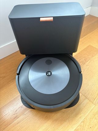 Aspirador iRobot Roomba Wi-Fi j7 vaciado automatic