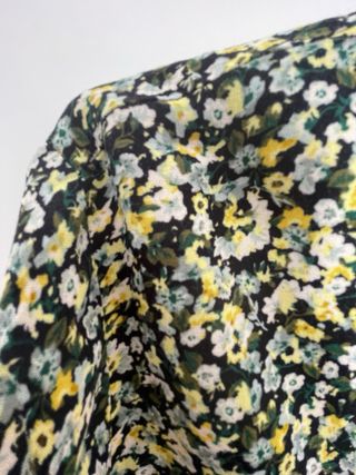 Vestido H&M flores manga larga Talla S