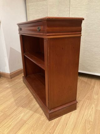 Mueble auxiliar clásico nogal