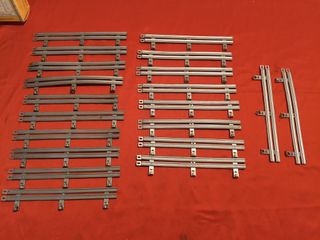 18 en buen estado. 2 sin algunas patillas