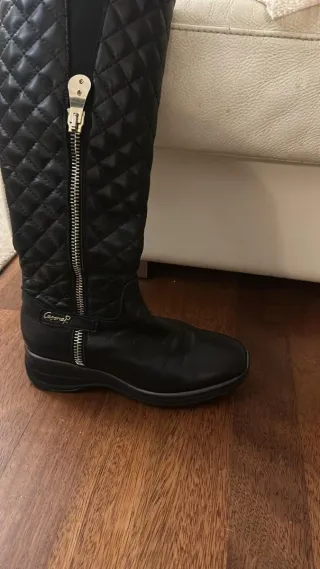 Stivali donna neri con zip