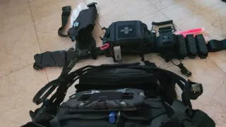 Gilet tattico e cinturone softair