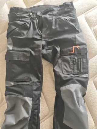 Pantalón moto protección Talla S carnet A2