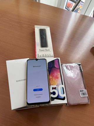 Samsung Galaxy A50 + Power Bank