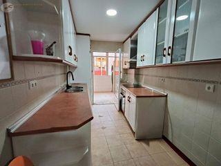 Piso en venta en Hospital - Parque sur en Albacete