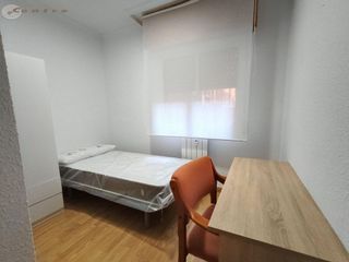 Piso en venta en Hospital - Parque sur en Albacete