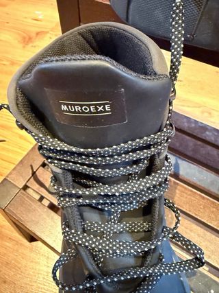 Botas de hombre negras superligeras