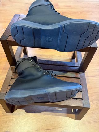 Botas de hombre negras superligeras