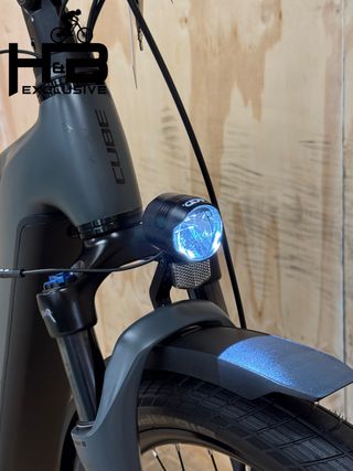 Cube Kathmandu Hybrid One 600 Shimano Cues 2025