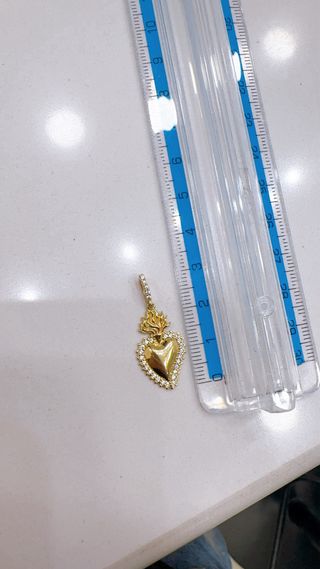 Ciondolo Cuore Sacro in oro giallo 18kt 750