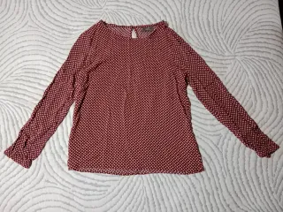 Blusa granate con estampado