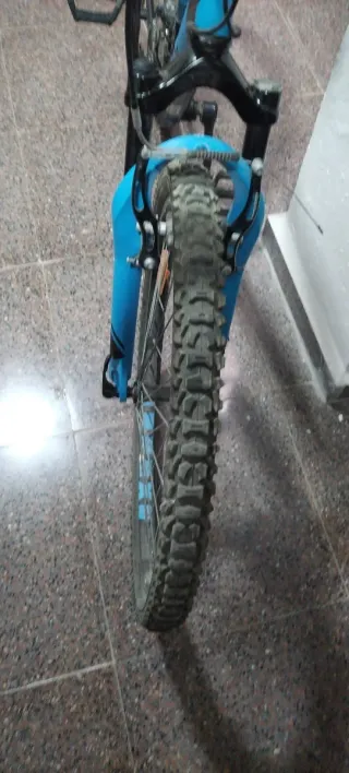 Bicicleta Btwin Montaña Azul 24 pulgadas