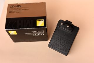 Caricabatterie Nikon MH-27 Originale con Scatola