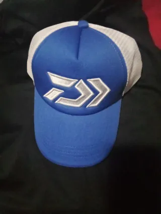Gorra Daiwa Azul y Blanca