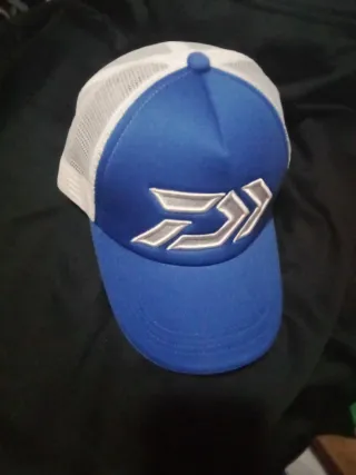 Gorra Daiwa Azul y Blanca