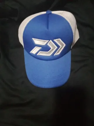 Gorra Daiwa Azul y Blanca