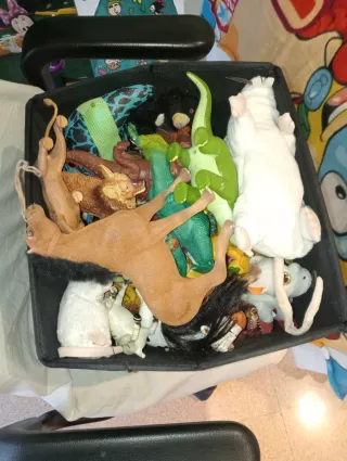 Caja de juguetes de animales