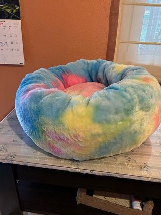 Cama para mascota suave y colorida