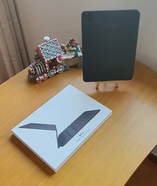 Apple Smart Keyboard Folio