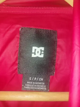 Chaqueta Cortavientos DC Shoes Roja y Azul