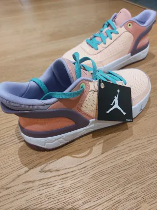 Zapatillas Jordan DAY1 EO Talla 40 Nuevas