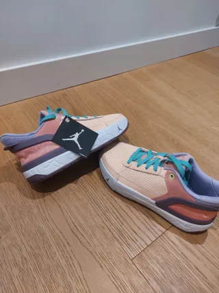 Zapatillas Jordan DAY1 EO Talla 40 Nuevas