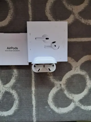 Funda AirPods 4