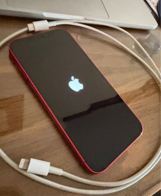 iPhone 12 64GB Rosso