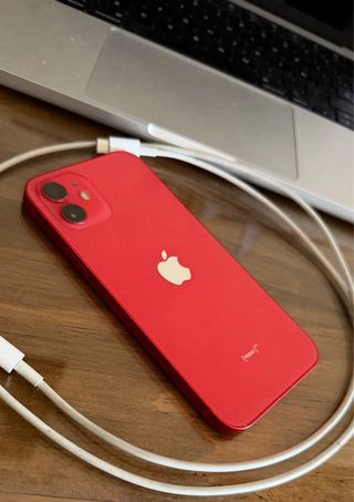 iPhone 12 64GB Rosso