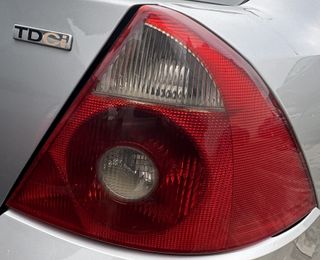 PILOTO TRASERO DERECHO FORD MONDEO III 2.0 TDCI