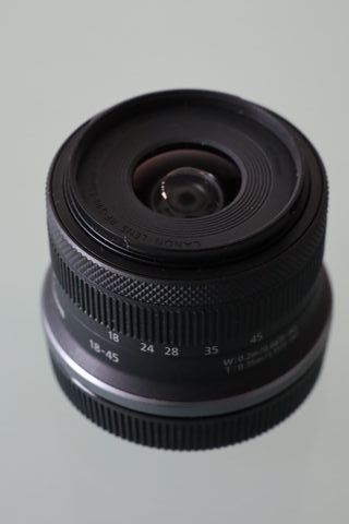 Obiettivo Canon RF-S 18-45mm F4.5-6.3 IS STM